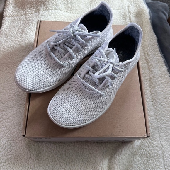 Allbirds tree runners in chalk Women's White Sneakers 8 - Picture 1 of 4